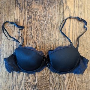 Chantelle bra 32c